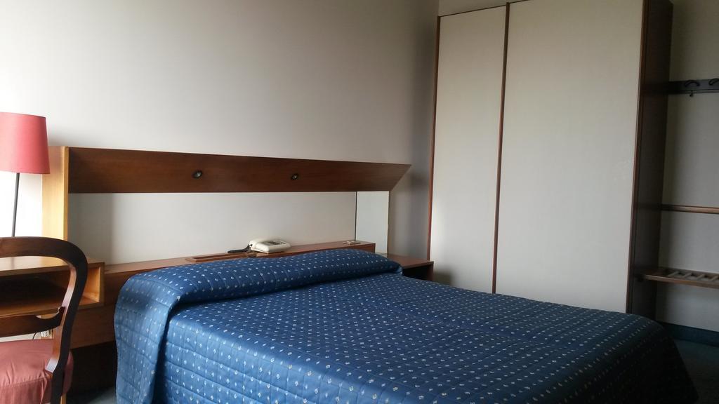 Cravero Rooms Caltignaga Phòng bức ảnh